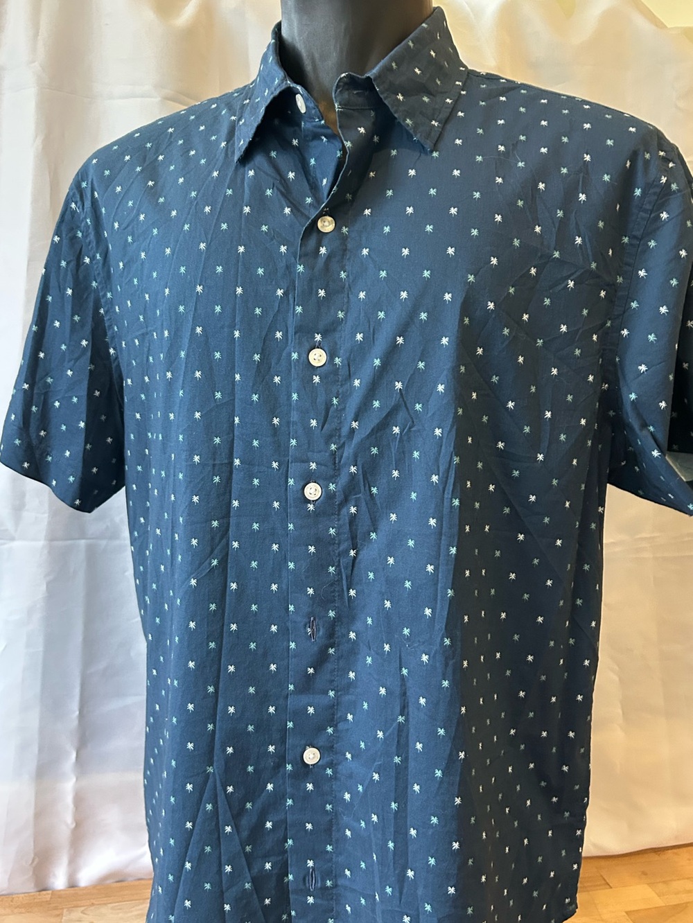 BONOBOS mens large casual button down shirt